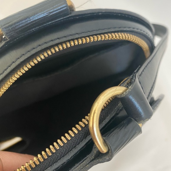 Louis Vuitton epi mabillon backpack M52232 - Picture 11 of 11